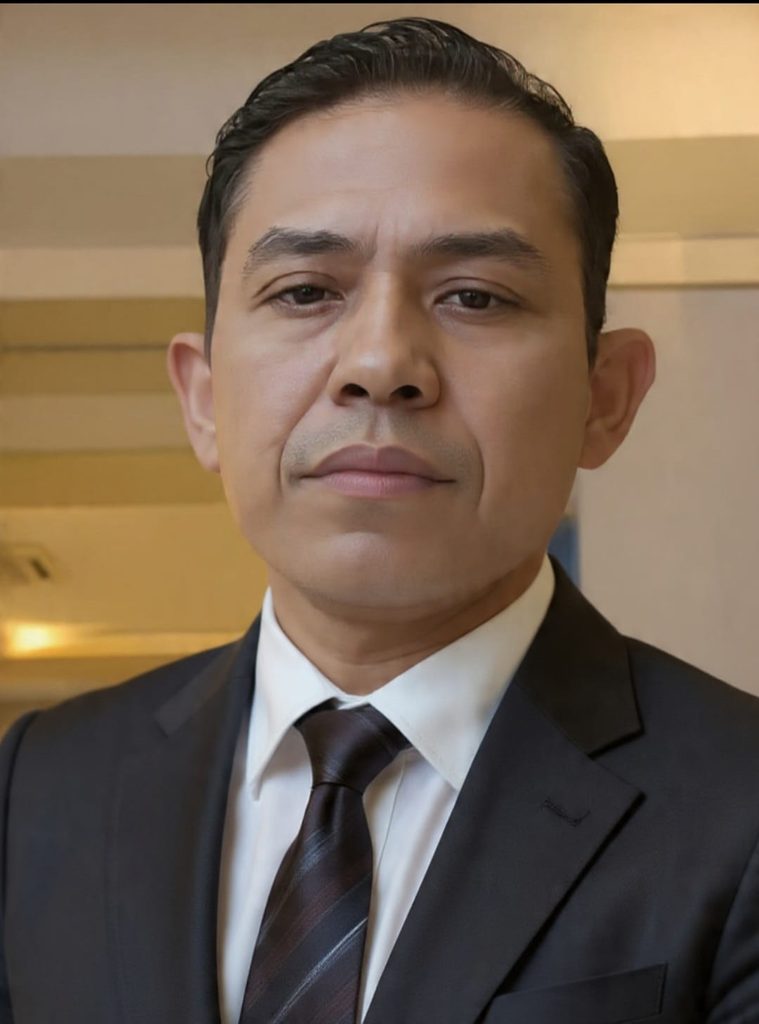 Amru Siregar SH Ketua Jaringan Nasional Aktivis 98 Sumatera Utara penulis analisis lubang hitam hukum kasus ijazah Gibran
